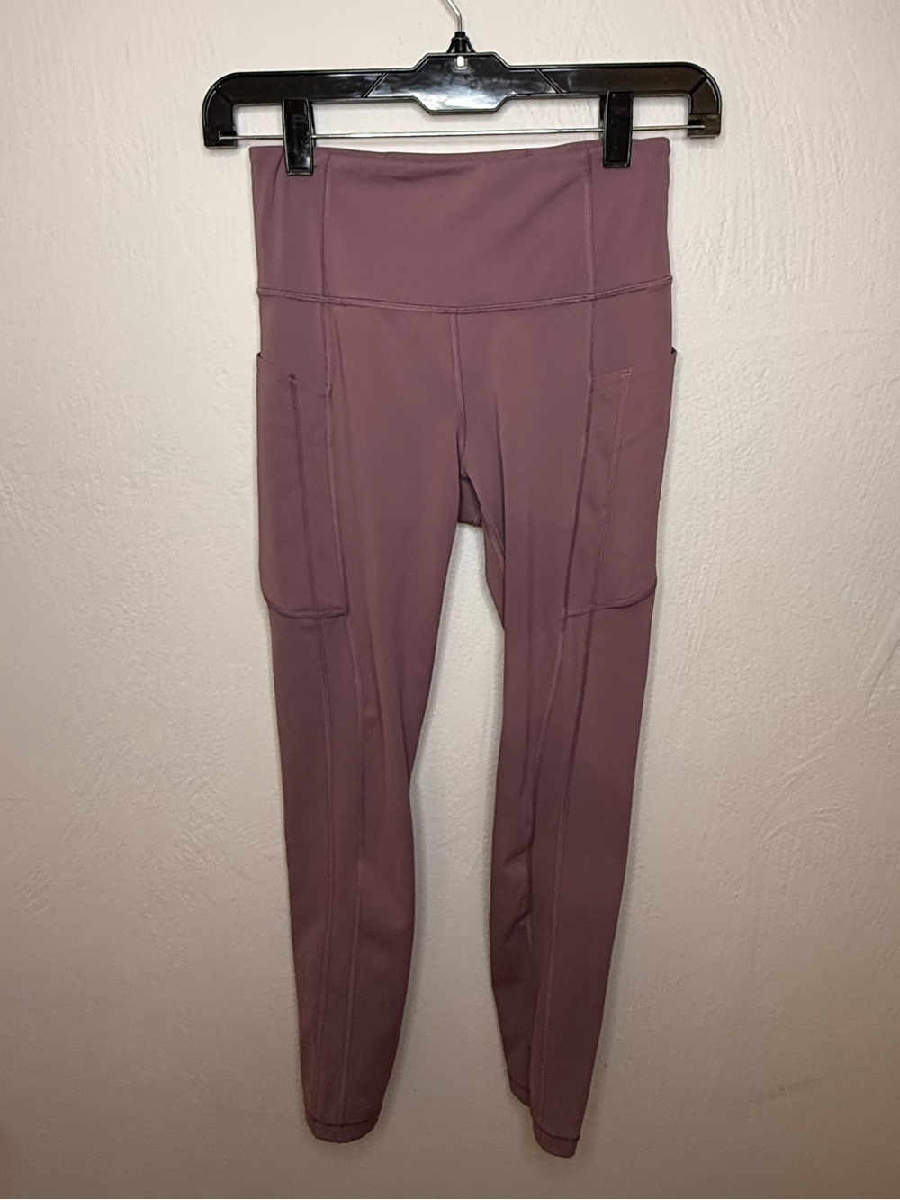 Athleta Mauve High-Rise Leggings with Side Pockets - Ultimate Stash 7/8 Tight